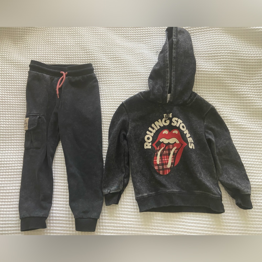 Rolling Stones Toddler Hoodie and Joggers Set 3T GUC